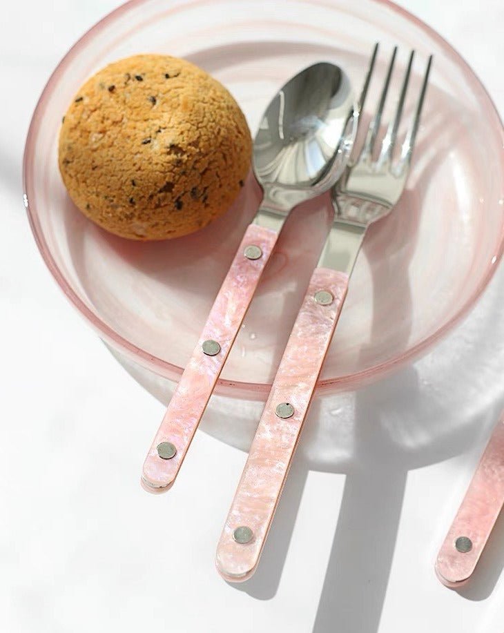 Australian-Inspired Pinky Flatware Set - 10-Piece Elegant Collection
